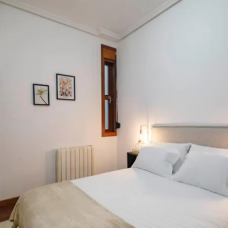 Con Encanto En El Casco Antiguo By Appartement